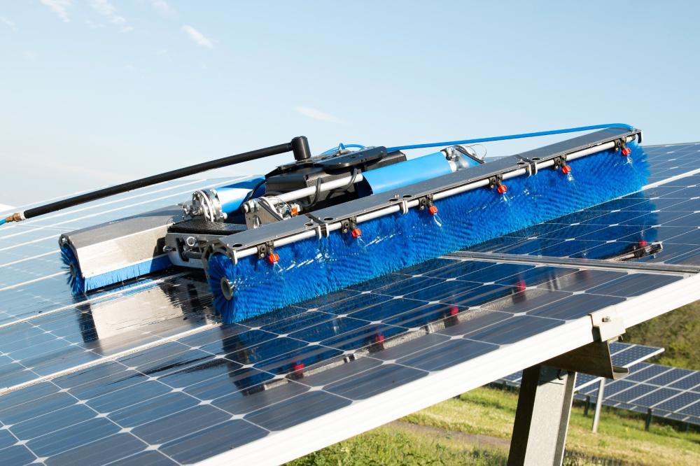 Nettoyage panneau photovoltaïque près de Toulon